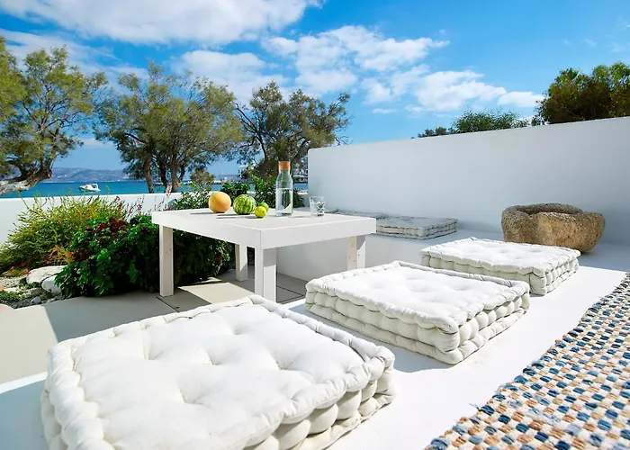 Unique Milos * Pollonia