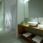Unique Milos *